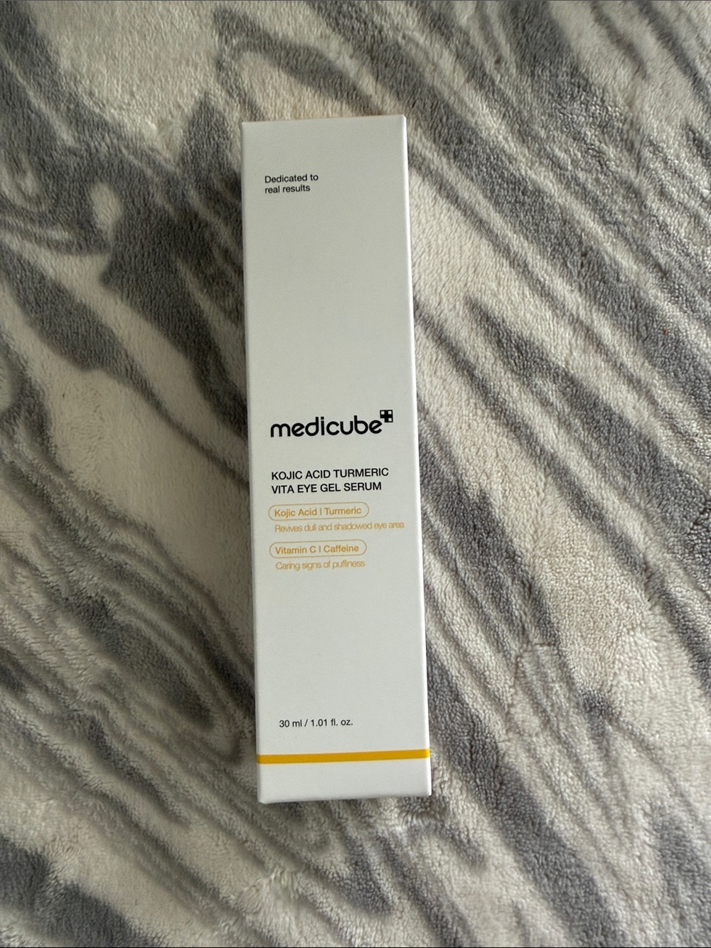 New Kojic Acid Turmeric Vita Eye Gel Serum - White & Yellow